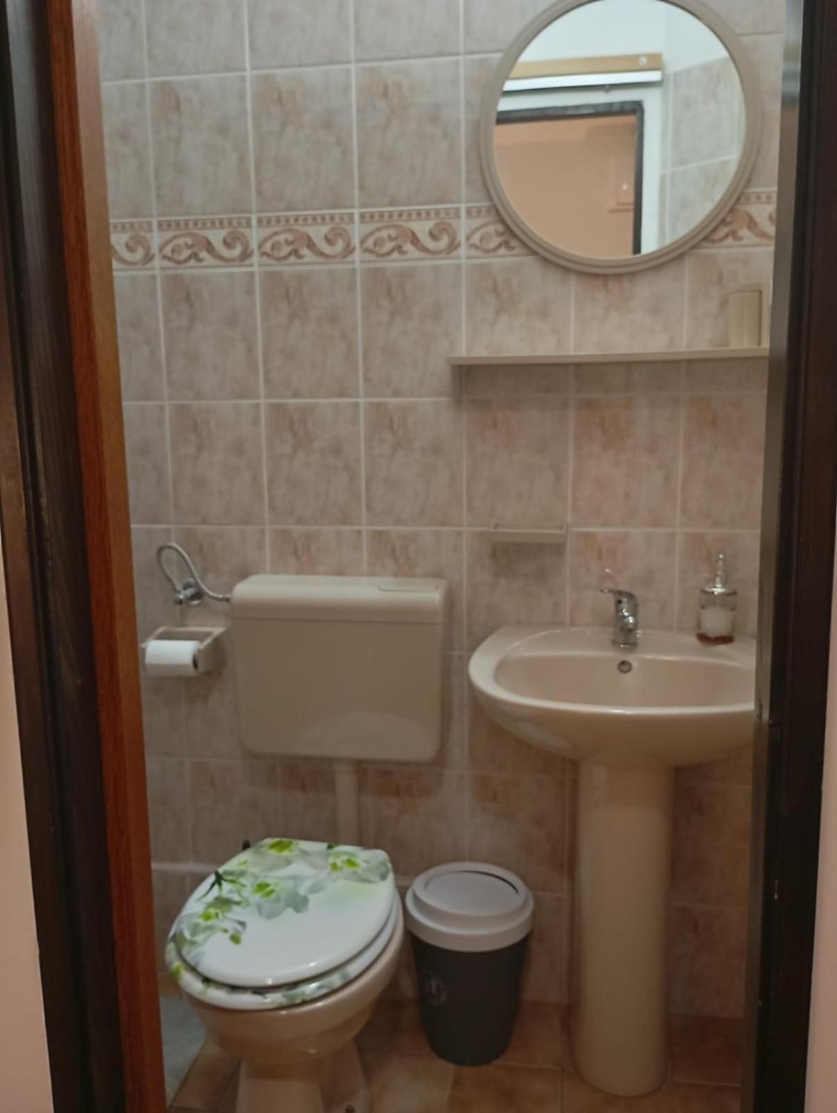 Rooms Helena Krk Town Exterior photo