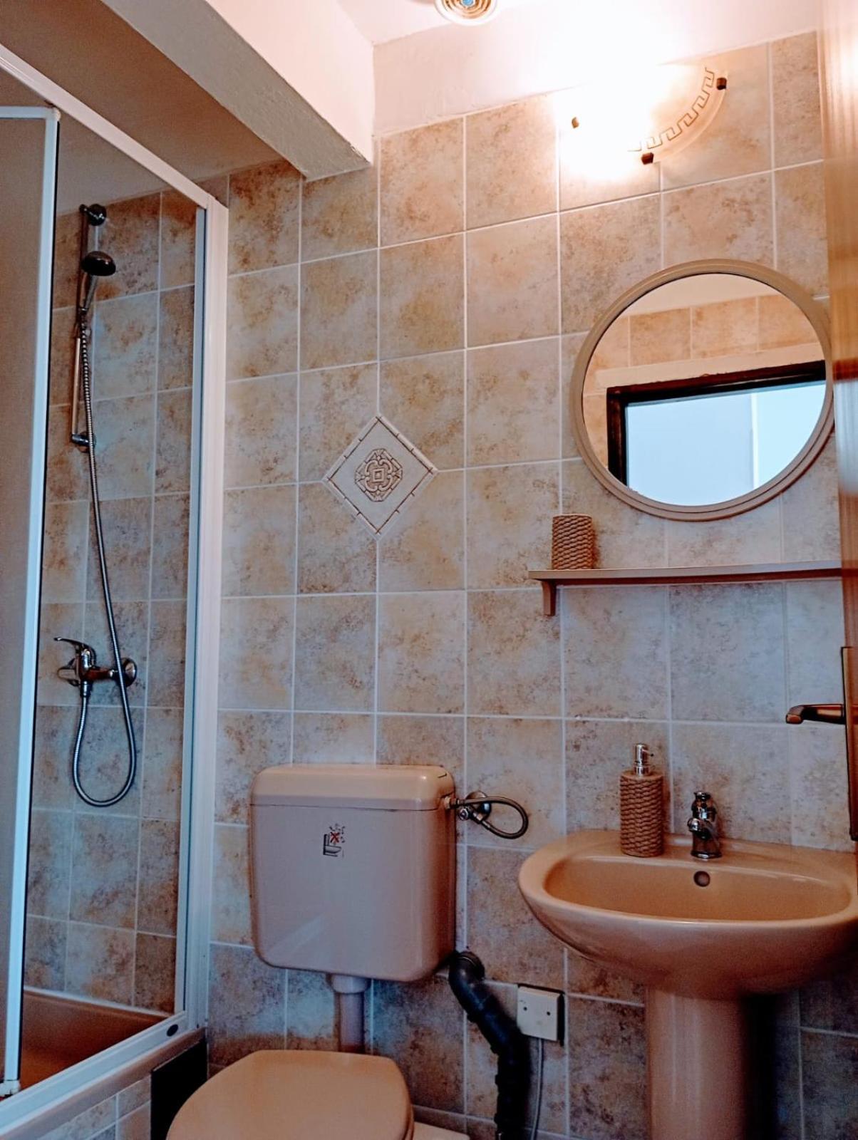 Rooms Helena Krk Town Exterior photo
