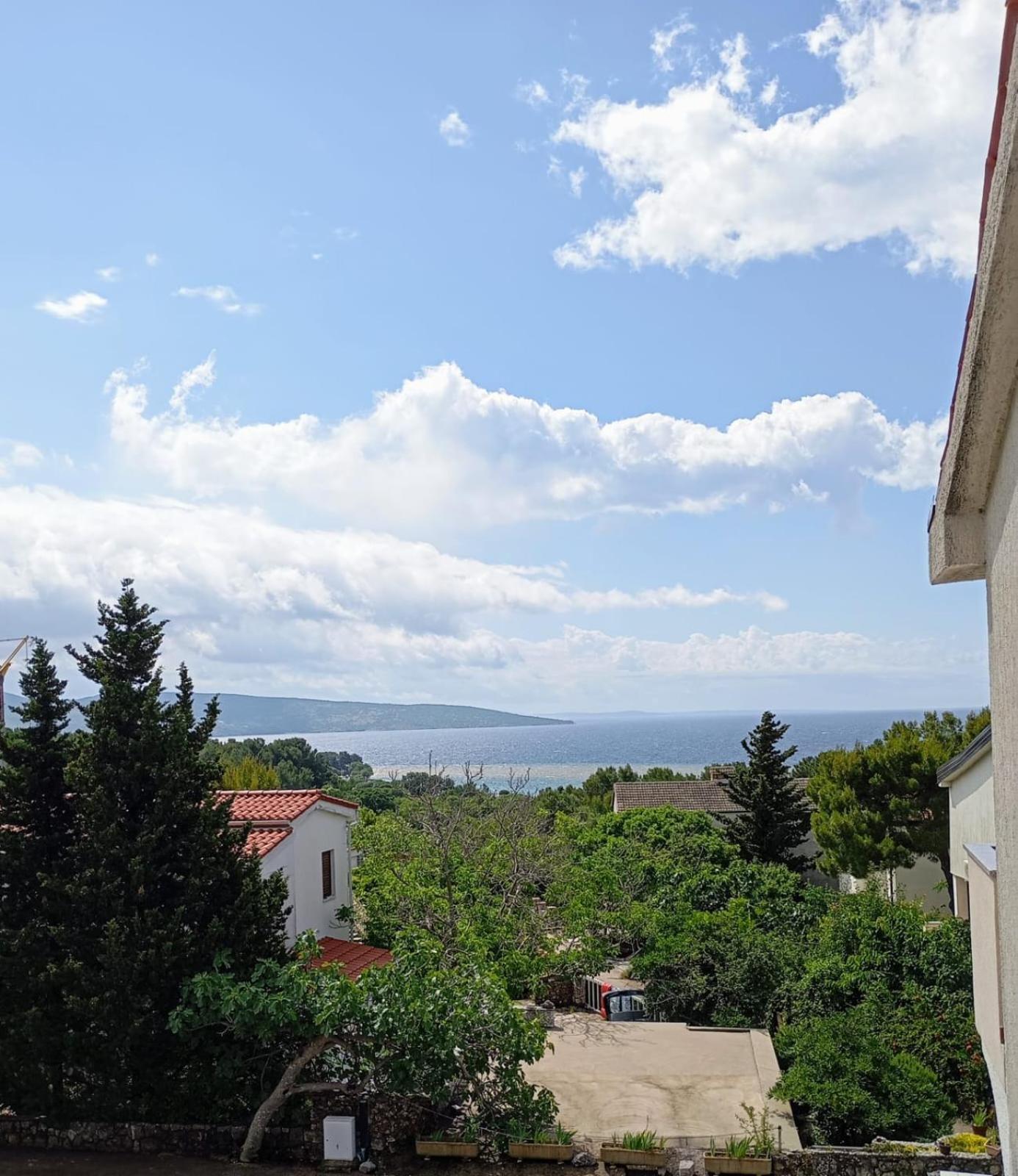 Rooms Helena Krk Town Exterior photo